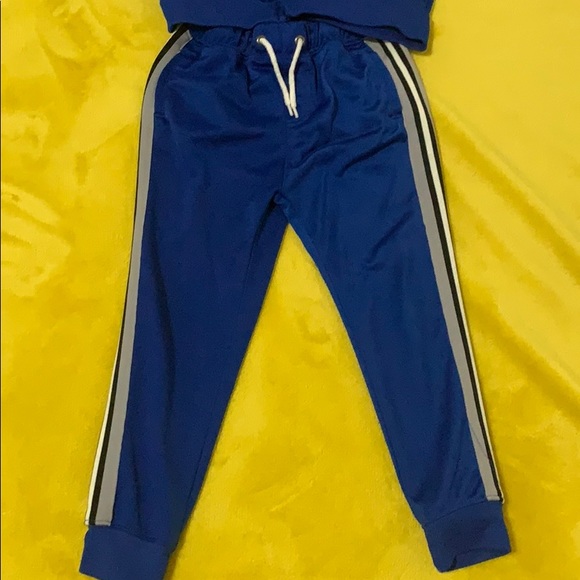 Gymboree Tracksuit - Picture 3 of 4
